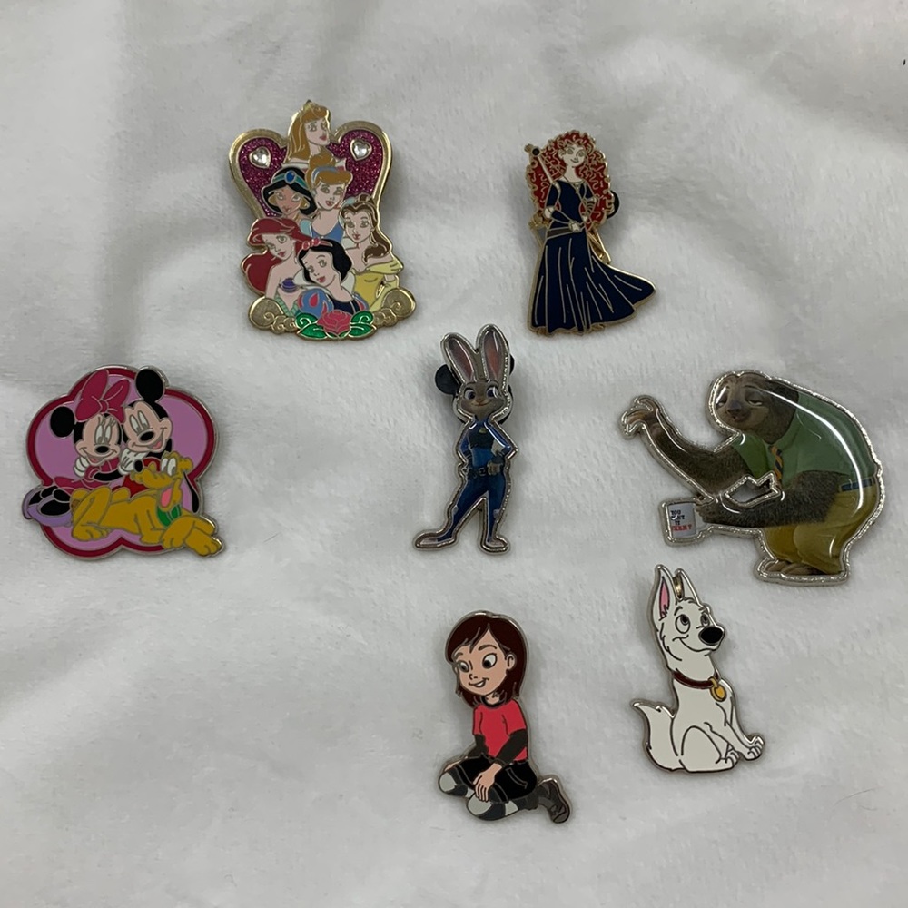 Disney theme park collectible pins